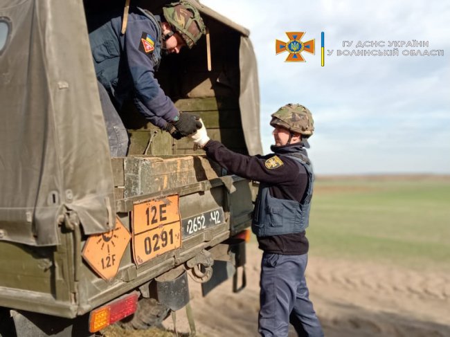 На Волині колишній директор школи знайшов склад із боєприпасами. ФОТО