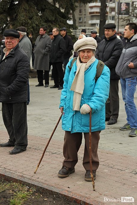 У центрі Луцька - мітинг опозиції. ФОТО. ОНОВЛЕНО