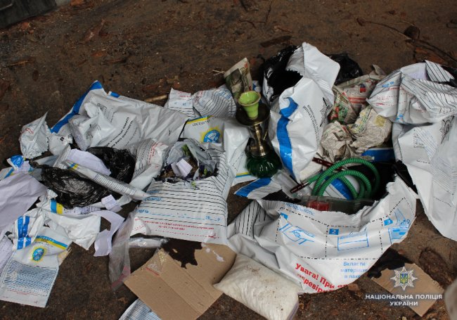 Ковельські поліцейські знищили наркотики-речдоки. ФОТО