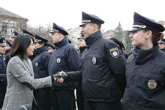 Патрульна поліція запрацювала у Тернополі. ФОТО