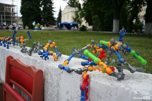 У Луцьку збирали дитячі мрії та вчили грати рок