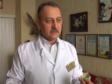 Ланцюг єдності та візок «кришталевій» жінці. Добрі новини Волині