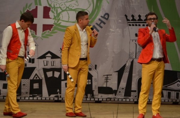 «Пташки з ГПЗ не летять у вирій, бо за кордон з судимістю не можна», - КВН у Луцьку