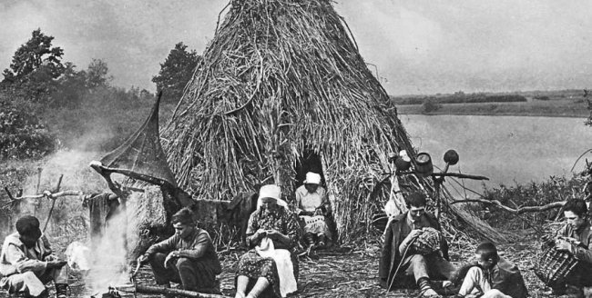 Замість ґаджетів – кошики: побут волинської родини 20-х років. ФОТО