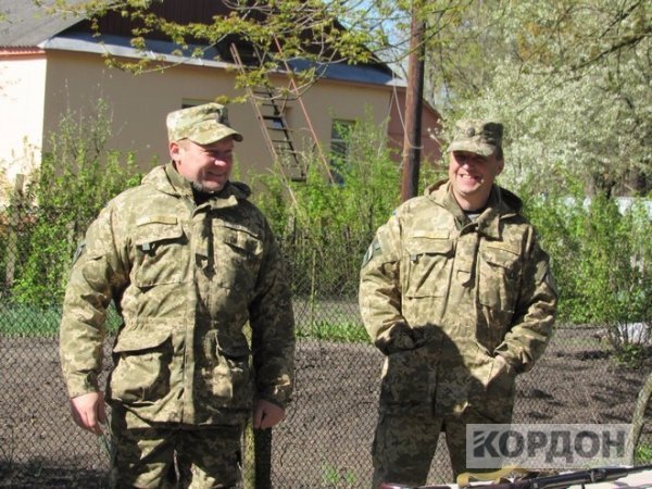 На Волині юнаків готують до бою. ФОТО