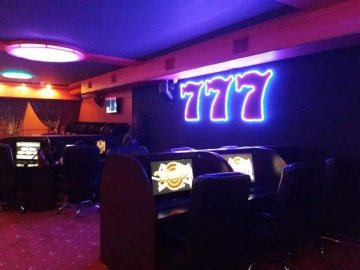 У Луцьку знову «трусили» гральні заклади. ФОТО