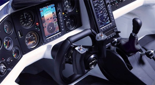 Літальні автомобілі надійдуть у продаж через два роки. ФОТО. ВІДЕО.