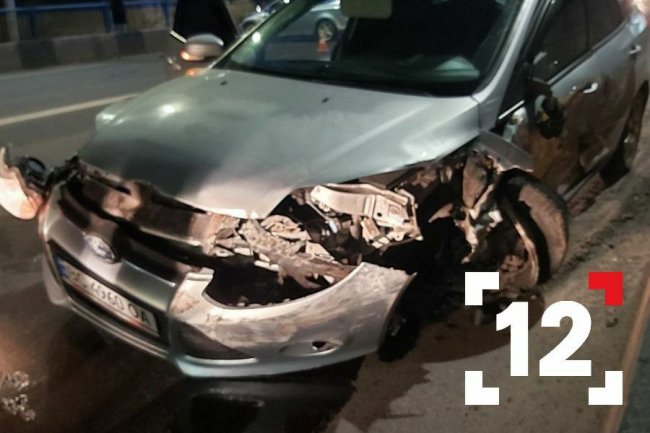 У Луцьку водій таксі спричинив ДТП і втік, – ЗМІ. ФОТО