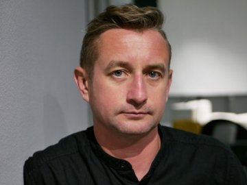 У Луцьку Сергій Жадан презентував свою книгу і збирав гроші на ЗСУ