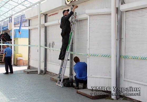 Міліціонери показали, хто влаштував стрілянину на «Варшавці» у Луцьку. ФОТО. ВІДЕО