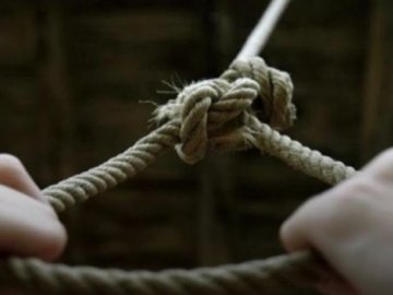 У Луцькому районі повісився 69-річний чоловік