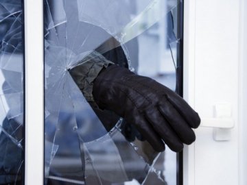 Обікрав магазин на тисячу гривень: на Волині злодію «світить» 6 років за ґратами