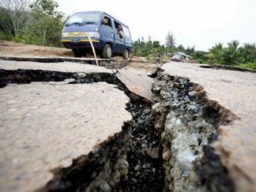 Днями Україну сколихне ще кілька землетрусів