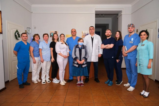 Жінку, якій вперше на Волині пересадили печінку, виписали з лікарні. ФОТО