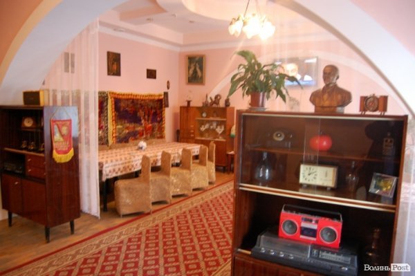 Кітч по-нашому, або Назад в СРСР. СМАЧНОГО ЛУЦЬКА!