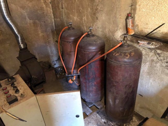 Нахімічили: на Волині незаконно робили брендові пральні порошки і каву. ФОТО