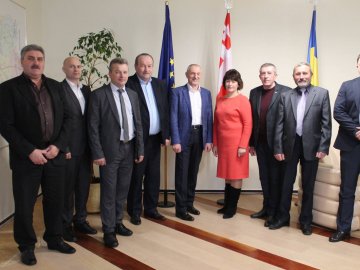 Савченко зустрівся з новообраними головами ОТГ