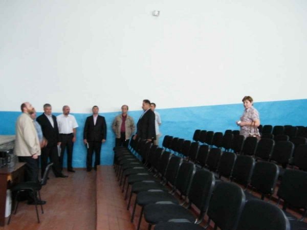 Депутатам влаштували турне клубами Волині. ФОТО