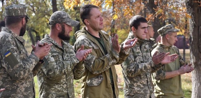Для волинських військових на Донбасі влаштували концерт. ФОТО