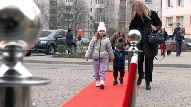 У волинському перинатальному центрі влаштували захід для дітей-«поспішайок». ВІДЕО