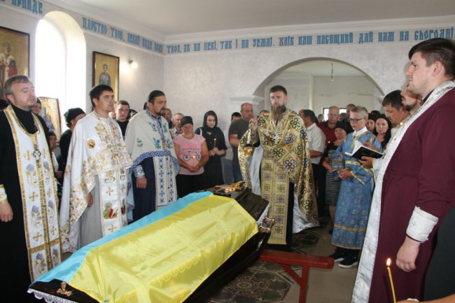 У Прилісненській громаді попрощалися із Героєм Ігорем Паламарем