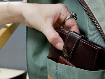 Судили волинянку, яка вкрала гроші у знайомого 