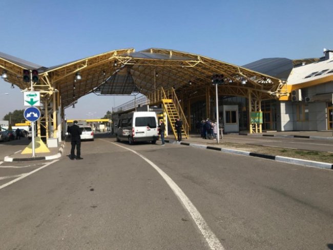 На перетині кордону «Дорогуськ-Ягодин» вже немає скупчень людей