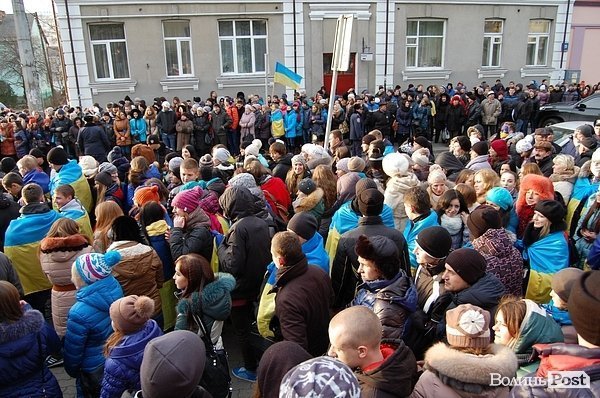 Третій день Нового Майдану у Луцьку. ФОТО