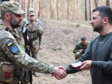 Зеленський нагородив військового хірурга з Волині