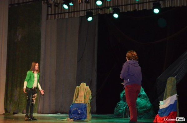 У Луцьку показали виставу «Великий Льох» у сучасні інтерпретації. ФОТО