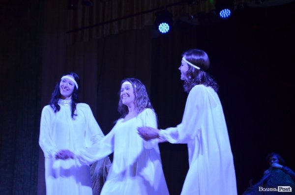 У Луцьку показали виставу «Великий Льох» у сучасні інтерпретації. ФОТО