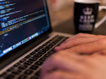 Українські айтішники запустили флешмоб #RussiaIsATerroristState