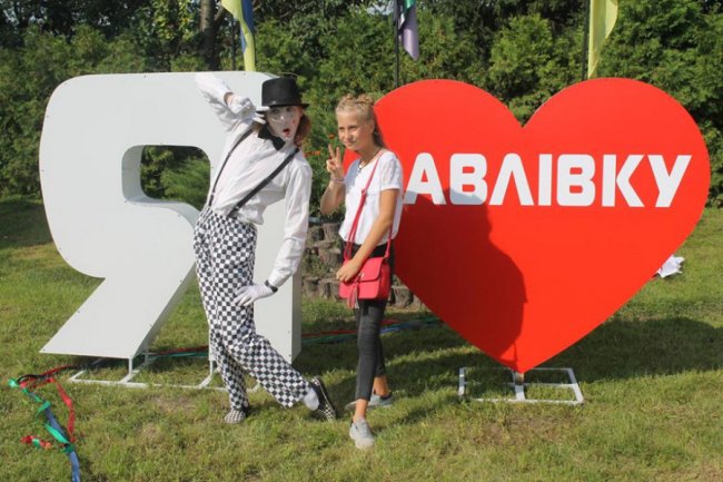 Туристична родзинка: у центрі волинського села поставили цікаву інсталяцію