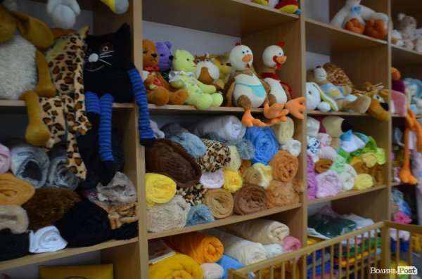 Безпека та якість: луцька фабрика показала, як виготовляє іграшки