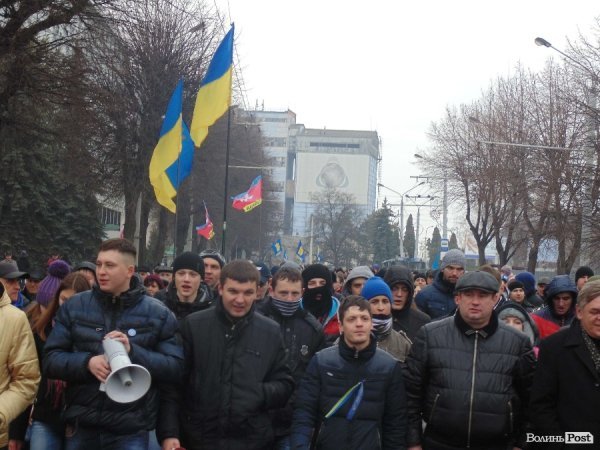 Луцьк. Віче і марш Майдану. ФОТО