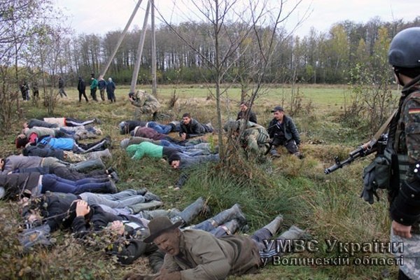 Індіана Джонс у пошуках скарбів: бурштинова лихоманка на Волині. ФОТО