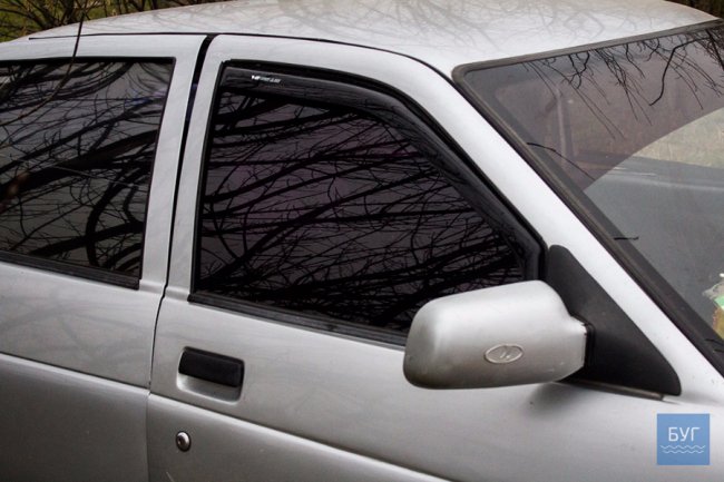 Аварія на Волині: 83-річний водій порушив правила і зіткнувся з бусом