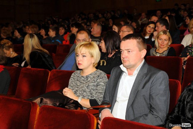 Як на концерті Олега Скрипки в Луцьку збирали гроші на церкву. ФОТО