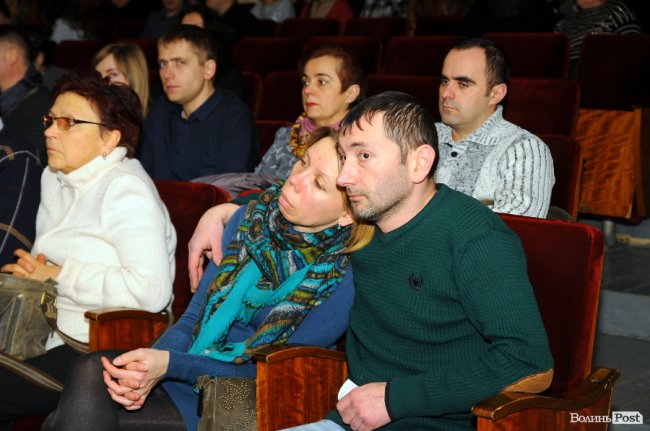 Як на концерті Олега Скрипки в Луцьку збирали гроші на церкву. ФОТО