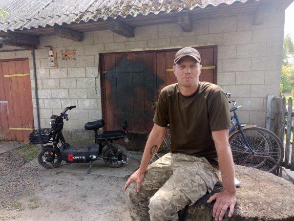 «Якщо ми не переможемо у цій, то нації не буде»: спогади про загиблого бійця та багатодітного батька з Волині Тараса Піварчука