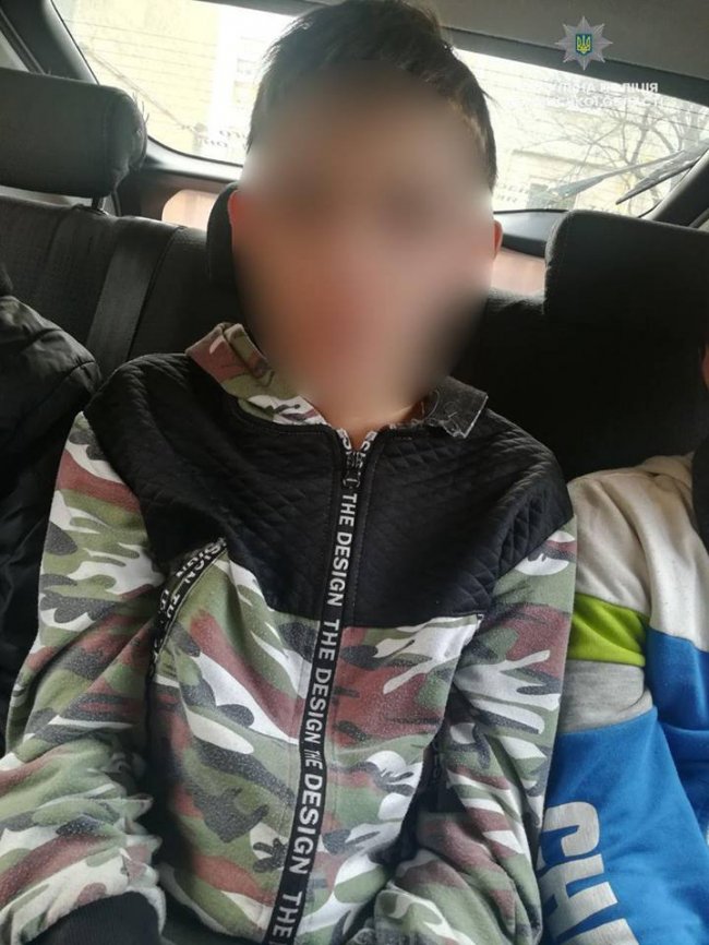 У Луцьку зловили п'яних дітей, які матюкалися. ФОТО