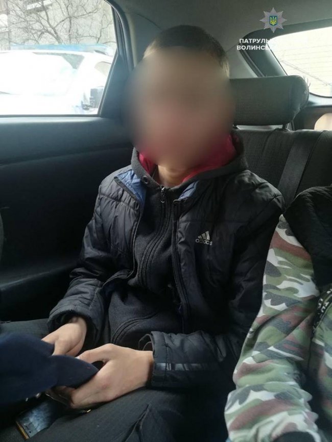 У Луцьку зловили п'яних дітей, які матюкалися. ФОТО