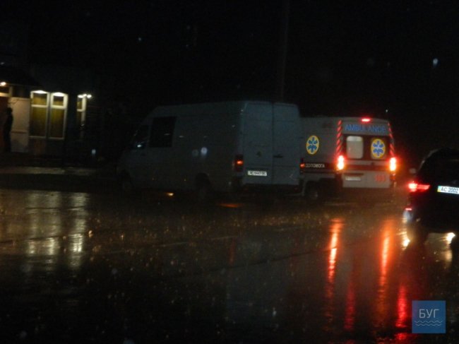 У Володимирі легковик на «євробляхах» підрізав бус і втік з місця аварії. ФОТО