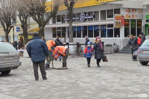 Майдан у Луцьку: Віче і хода на ДПЗ. ФОТО