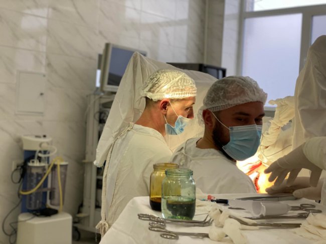 Волинські лікарі-проктологи прооперували одразу 7 пацієнтів. ФОТО