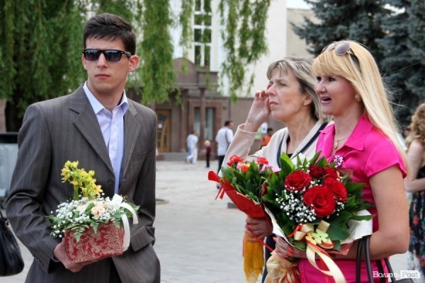 Луцьк відгуляв шкільні випускні. ФОТО