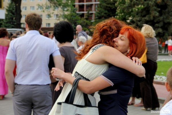 Луцьк відгуляв шкільні випускні. ФОТО