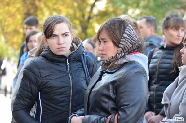 У Луцьку відкрили оновлений фотостенд пам'яті загиблих волинян. ФОТО