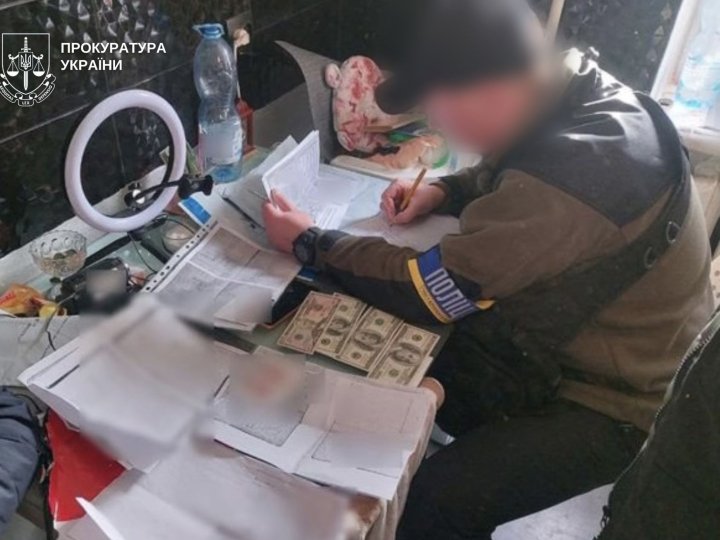 У Луцьку виготовляли фальшиві довідки для ухилянтів, - прокуратура