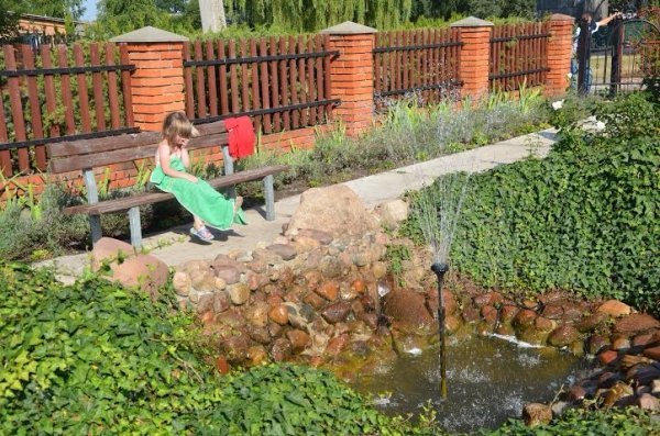 Волинський нардеп відправив дітей у табір. ФОТО